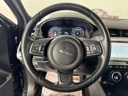 Used 2020 Jaguar E-PACE SE AWD/4WD image 13