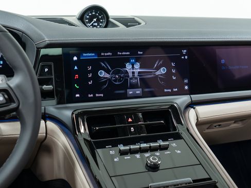 New 2026 Porsche Panamera 4S AWD/4WD image 24
