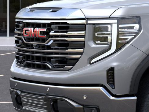 New 2026 GMC Sierra 1500 SLT image 37