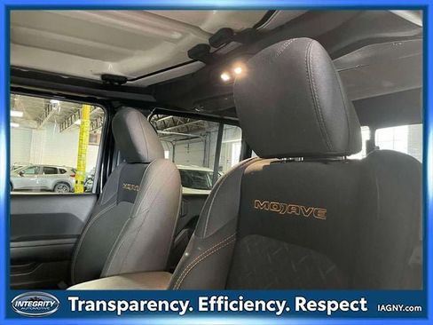 Used 2026 Jeep Gladiator Mojave AWD/4WD image 20