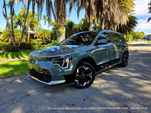 Used 2023 Kia Niro Wind FWD image 9