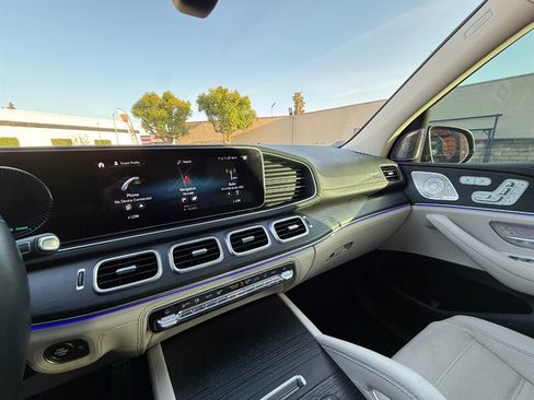 Used 2021 Mercedes-Benz GLS 580 4MATIC image 53