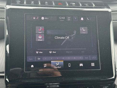 Certified 2025 Jeep Grand Cherokee Altitude image 29