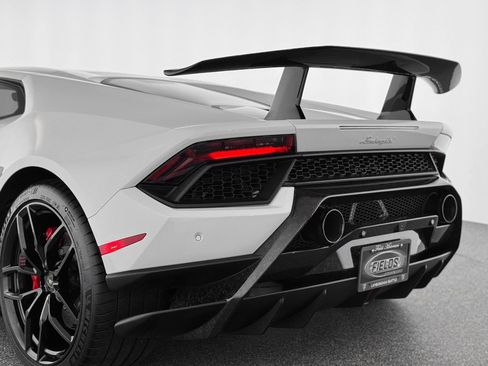 Used 2018 Lamborghini Huracan Performante AWD/4WD image 50
