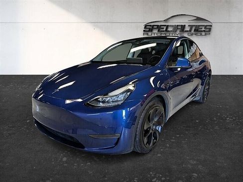 Used 2021 Tesla Model Y Long Range AWD/4WD image 5