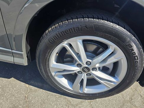 Used 2023 Audi Q3 2.0T Premium Plus w/ Premium Plus Package image 9