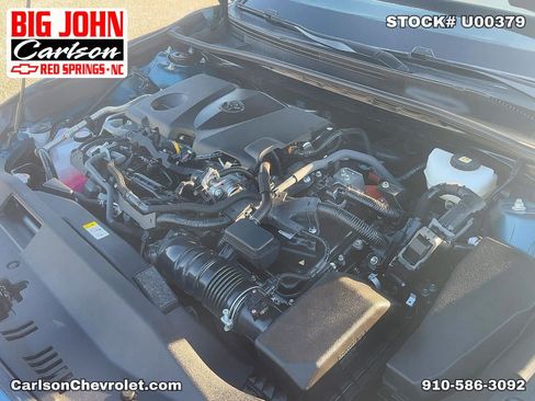 Used 2025 Toyota Camry SE FWD image 11