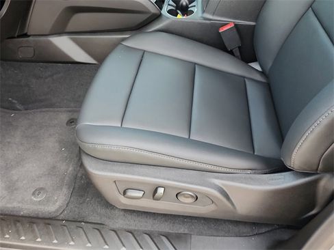 New 2026 GMC Canyon Elevation w/ Convenience Package image 12