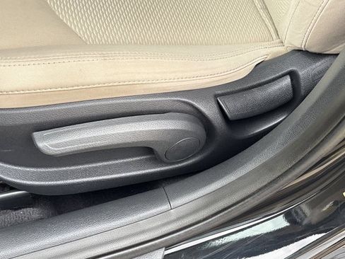 Used 2016 Hyundai Sonata SE FWD image 16