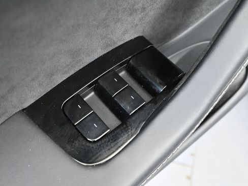 Used 2018 Tesla Model 3 Mid Range RWD image 18