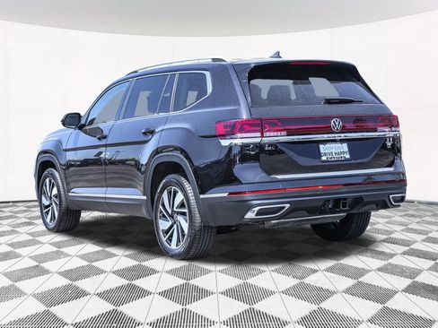 Used 2026 Volkswagen Atlas SEL AWD/4WD image 16