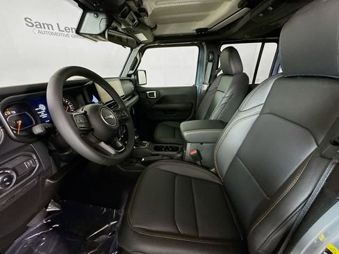 New 2025 Jeep Gladiator Sport image 19