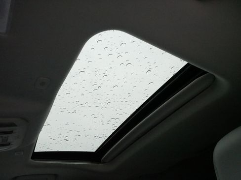 Used 2023 Toyota Highlander Limited image 33