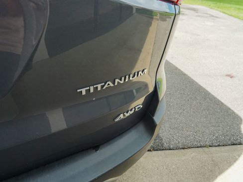 Used 2022 Ford EcoSport Titanium AWD/4WD image 9