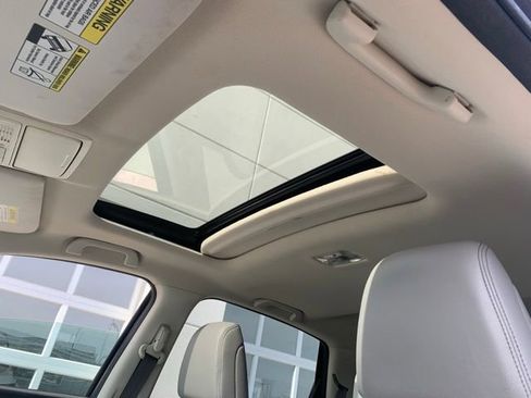 Used 2016 Honda CR-V Touring image 10