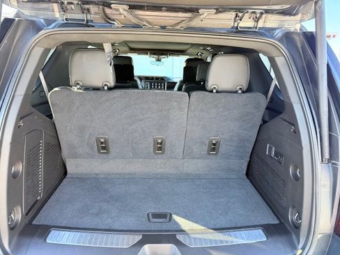 Used 2021 GMC Yukon Denali w/ Denali Ultimate Package RWD image 16
