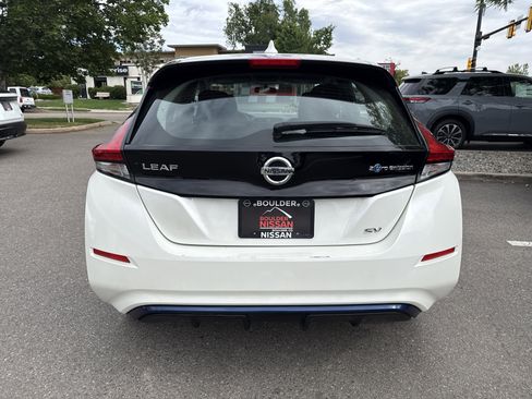 Used 2019 Nissan Leaf SV FWD image 7
