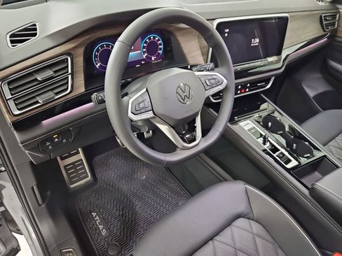 New 2026 Volkswagen Atlas SEL Premium R-Line AWD/4WD image 2