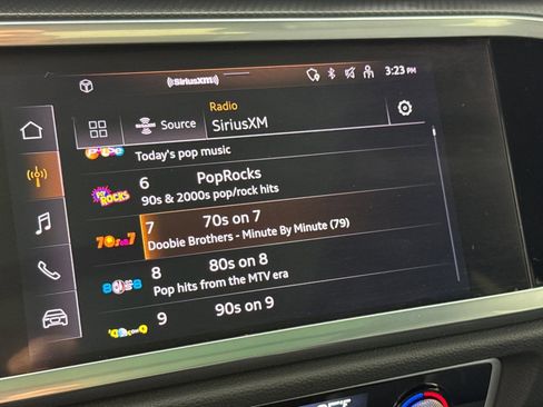 Used 2022 Audi Q3 2.0T Premium Plus image 17