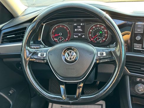 Used 2019 Volkswagen Jetta SE FWD image 22