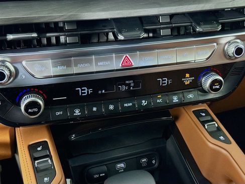 Certified 2025 Kia Telluride SX X-Line image 18