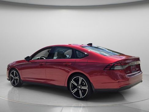 Used 2026 Honda Accord SE image 8