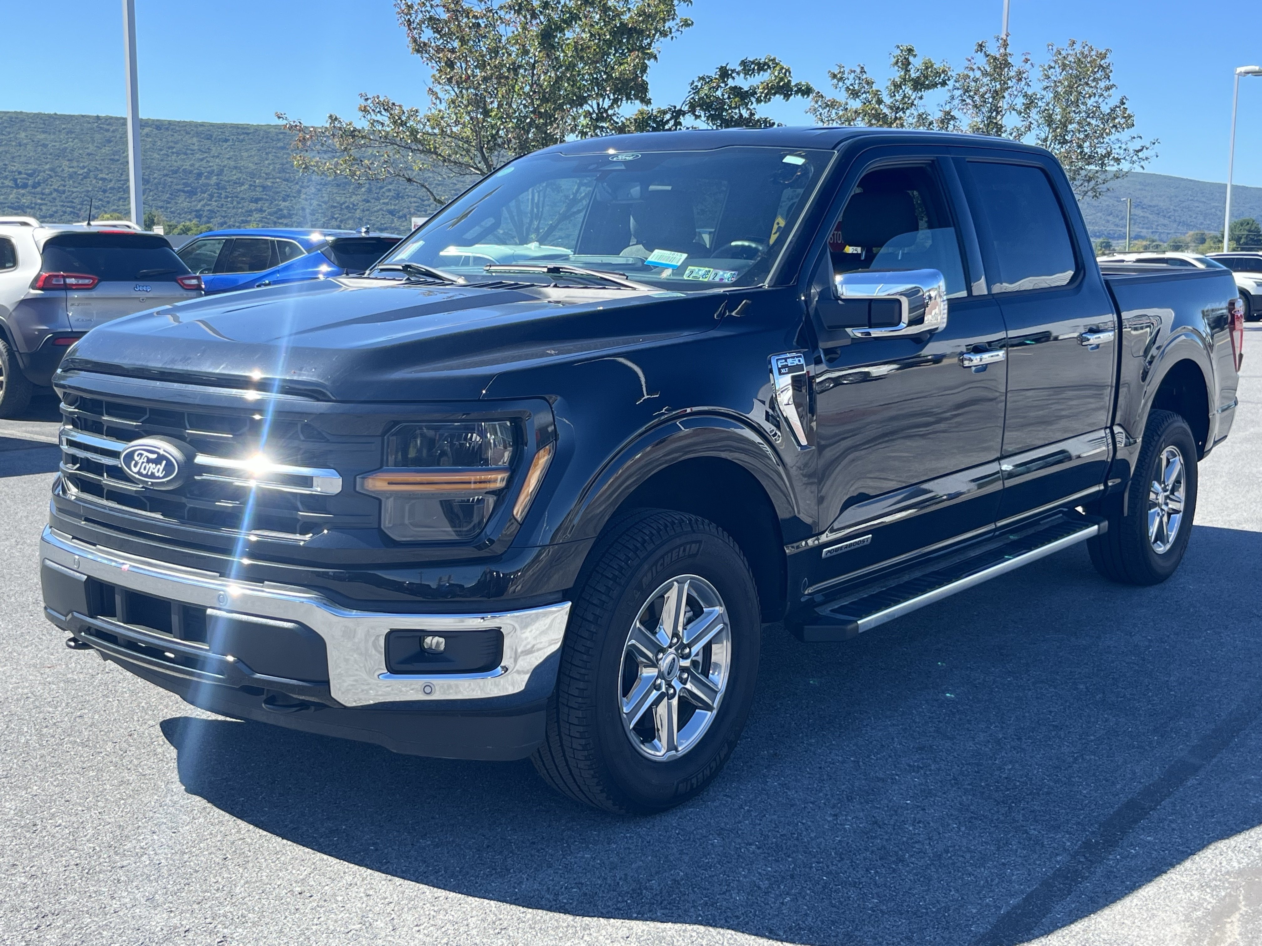 Used 2025 Ford F150 XLT w/ Equipment Group 302A MID AWD/4WD image 8