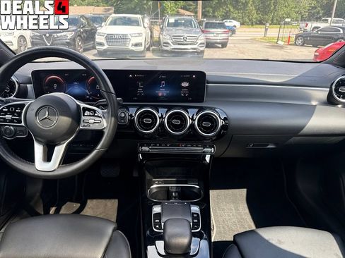 Used 2020 Mercedes-Benz CLA 250 4MATIC image 17