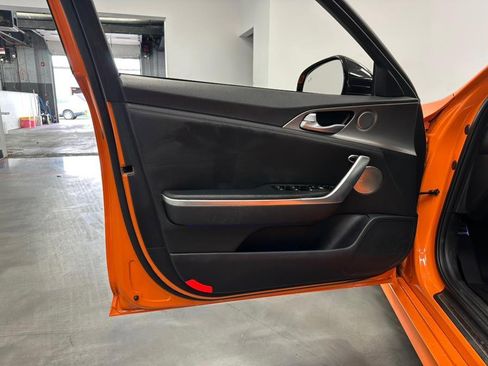 Used 2019 Kia Stinger GTS image 28
