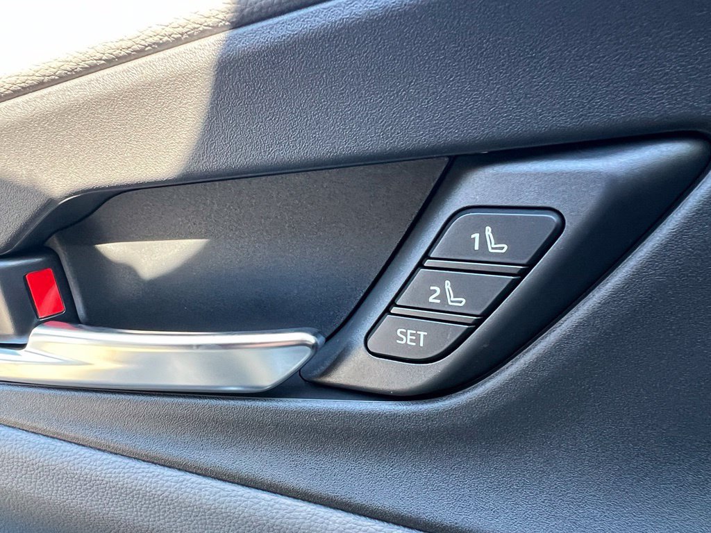 New 2027 Toyota Prius Limited AWD/4WD image 35