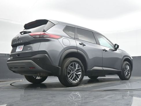 Used 2023 Nissan Rogue S image 30