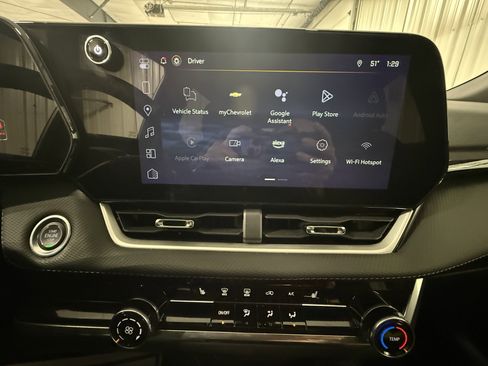 Used 2025 Chevrolet Equinox LT image 25