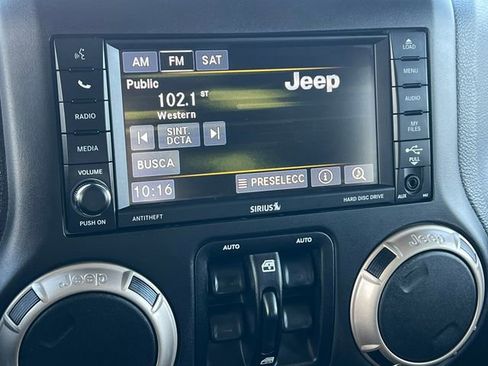 Used 2016 Jeep Wrangler Unlimited Sahara AWD/4WD image 21