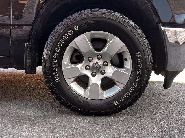 Used 2024 RAM 1500 Big Horn AWD/4WD image 37