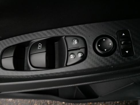 Used 2022 Nissan Sentra S image 19