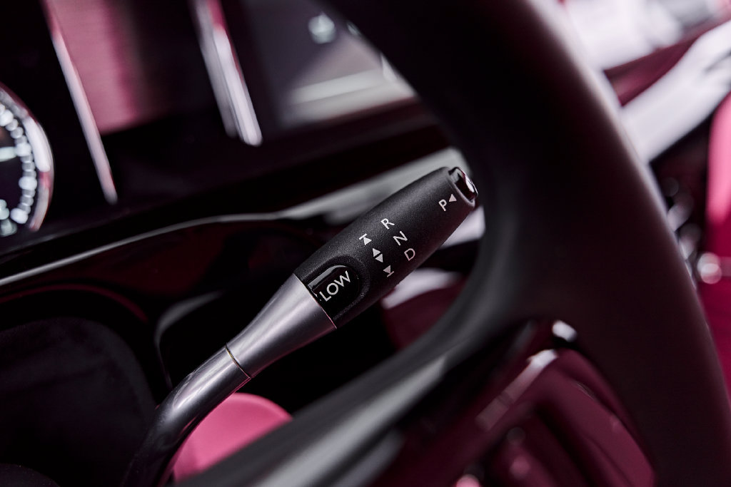 Used 2024 Rolls-Royce Phantom Sedan w/ The Phantom Package RWD image 68