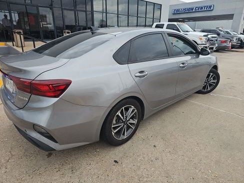 Used 2023 Kia Forte LXS image 1