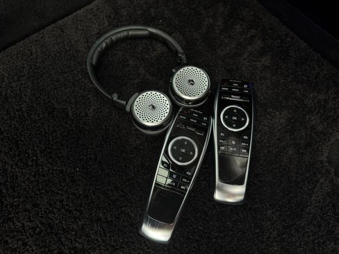 Used 2020 Mercedes-Benz Maybach S 650 image 49