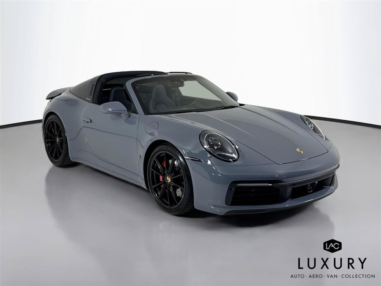 Used 2024 Porsche 911 AWD/4WD image 3