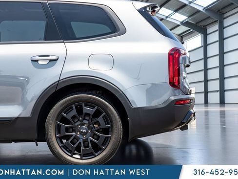 Used 2022 Kia Telluride SX w/ Nightfall Edition Package AWD/4WD image 30