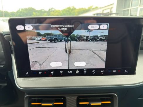 Used 2025 Ford Maverick Tremor AWD/4WD image 30