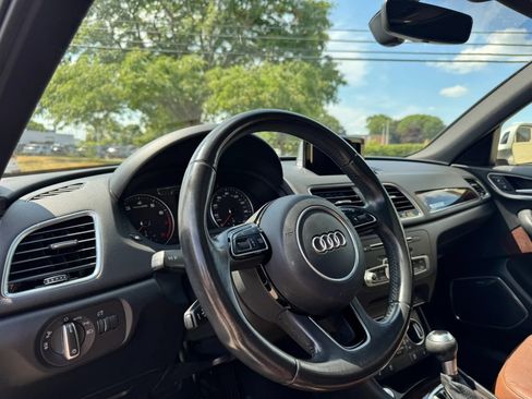 Used 2016 Audi Q3 2.0T Prestige w/ Prestige Package AWD/4WD image 21