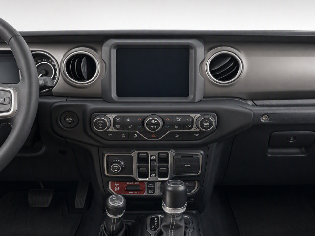 Used 2021 Jeep Wrangler Unlimited Rubicon AWD/4WD image 17