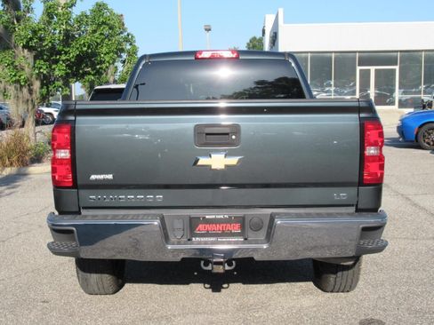 Used 2019 Chevrolet Silverado 1500 LT RWD image 6