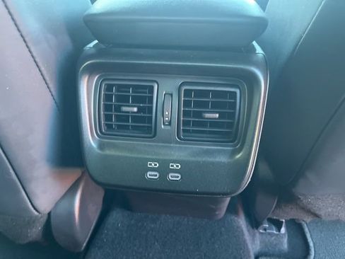 Used 2023 Toyota Crown image 28