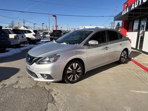 Used 2017 Nissan Sentra SL w/ SL Premium Technology Package FWD image 3