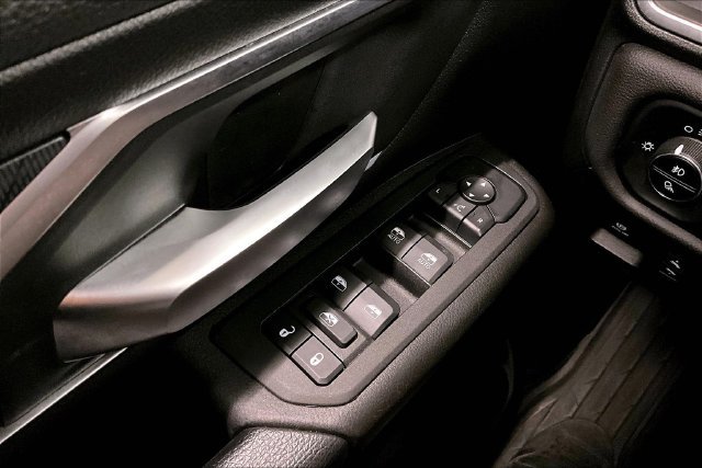 Used 2025 RAM 1500 Big Horn AWD/4WD image 39