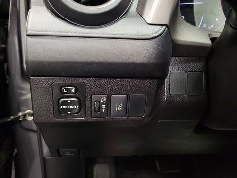 Used 2018 Toyota RAV4 LE w/ All Weather Liner Package image 19