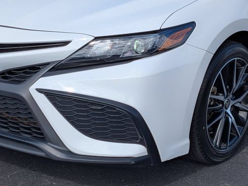 Used 2024 Toyota Camry SE FWD image 9