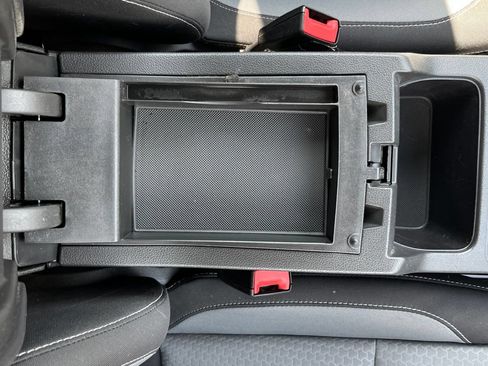 Used 2018 Ford Escape SE FWD image 21